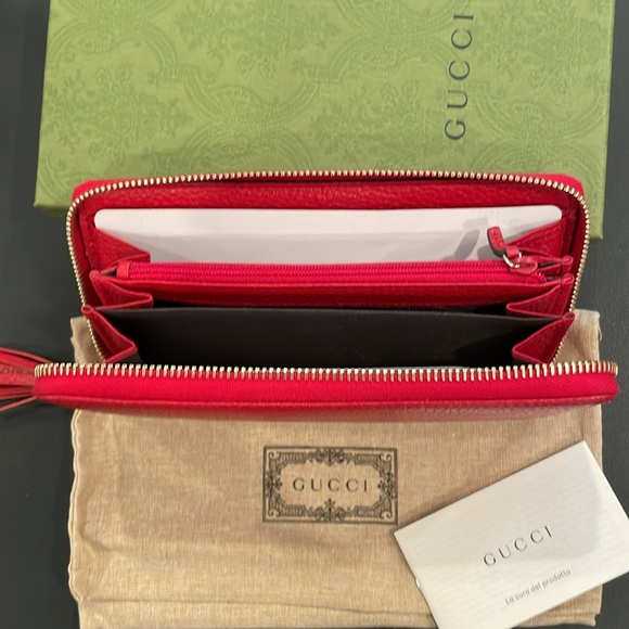 New Gucci Long Red Leather Wallet. - Picture 5 of 14